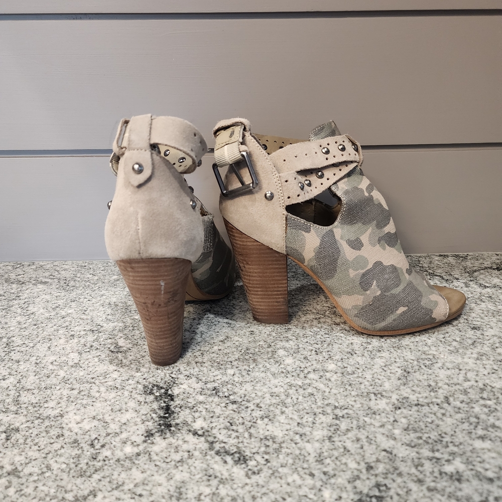 Guess Beige and Camouflage Heeled Boots